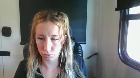 MamaMorgan online show from 11.19.25