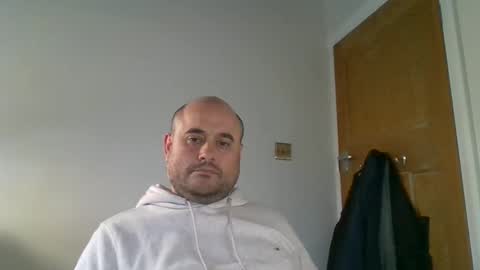 Snapshot of bobabator chatting on 10.14.25 bobabator online show from 10.14.25