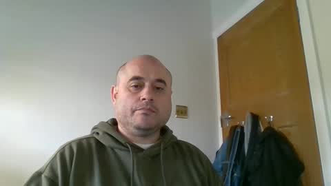 Snapshot of bobabator chatting on 02.04.26 bobabator online show from 02.04.26