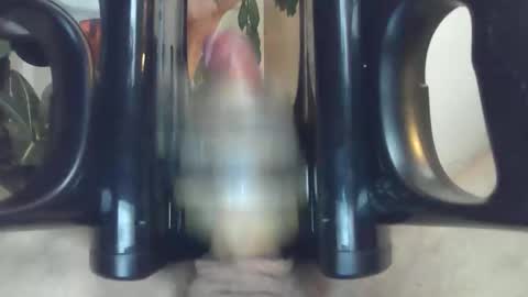 Snapshot of bobby123572970 chatting on 10.31.25 Bobby123 online show from 10.31.25