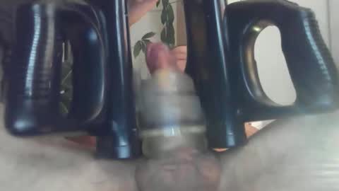 Snapshot of bobby123572970 chatting on 11.27.25 Bobby123 online show from 11.27.25