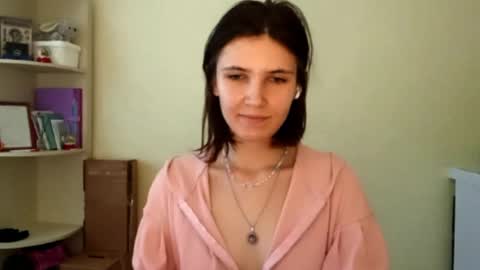 Snapshot of bobettekabel chatting on 04.02.26 Mila online show from 04.02.26