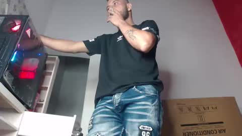 body xxx online show from 09.19.25