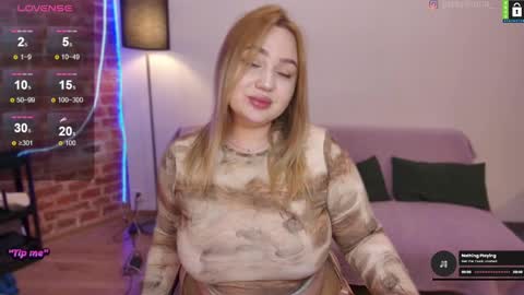 Snapshot of bodylina chatting on 12.05.24 Lina online show from 12.05.24