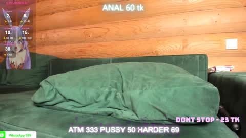 Snapshot of bohemianrhapsody1 chatting on 01.31.25 Nail and Olivia online show from 01.31.25