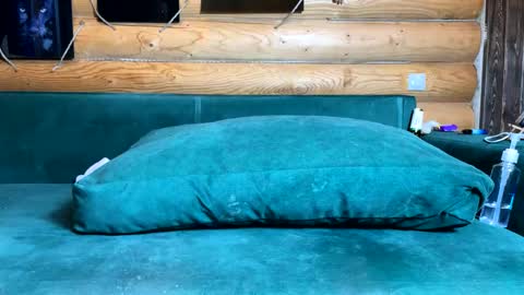 Snapshot of bohemianrhapsody1 chatting on 11.29.25 Nail and Olivia online show from 11.29.25