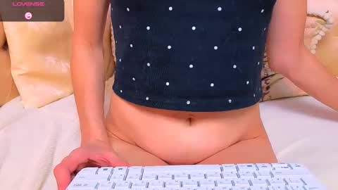 Mia online show from 12.19.25