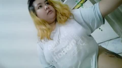 Snapshot of bombastic_darla chatting on 09.17.25 bombastic_darla online show from 09.17.25