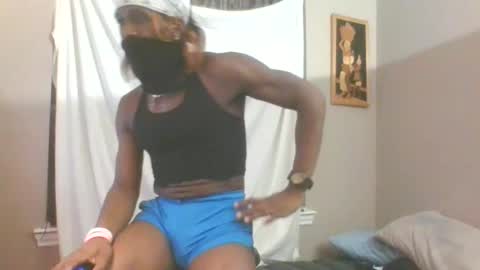 bomb. azz. zari. unicorn CD online show from 01.02.25