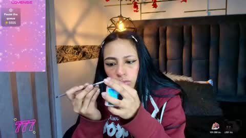 Snapshot of bonie_wills chatting on 04.16.26 BONIE WILLS online show from 04.16.26