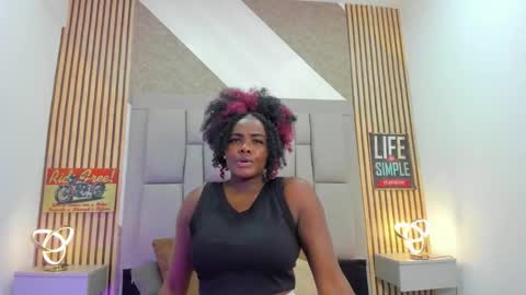 Snapshot of bonimiley chatting on 02.07.26 bony online show from 02.07.26