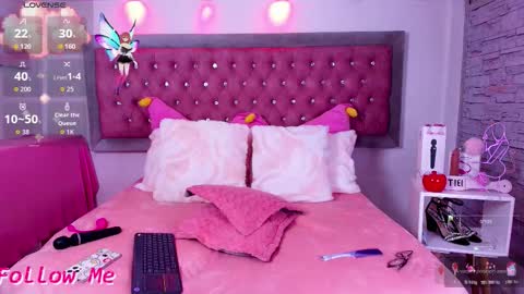 i AM Bonnie  online show from 10.22.25