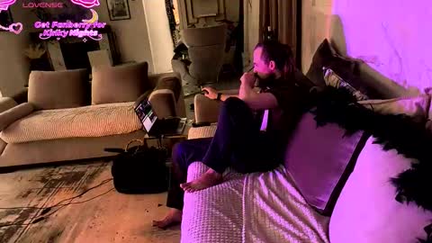 Bonnie and Clyde online show from 02.28.26