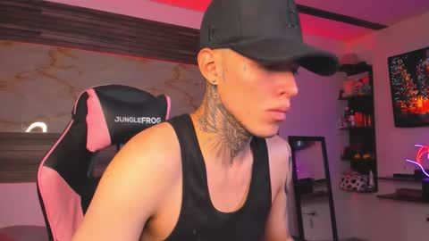 Snapshot of bonnie_bu chatting on 11.20.25 becky online show from 11.20.25