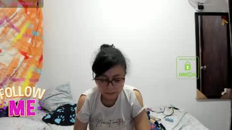 bonnie lam  hello welcome to my room I hope you have fun and you can reach your maximum pleasure here with me online show from 05.25.26