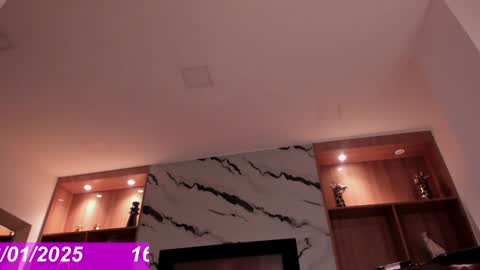 Bonnie Luxury online show from 01.17.25