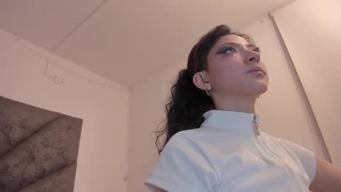   online show from 04.05.26