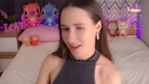 Snapshot of bonniedry chatting on 09.16.25 Emma online show from 09.16.25