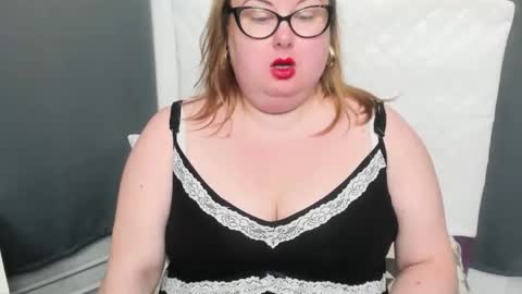 Snapshot of bonnieshining chatting on 12.15.24 Bonnie online show from 12.15.24