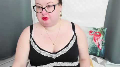 Snapshot of bonnieshining chatting on 02.26.25 Bonnie online show from 02.26.25