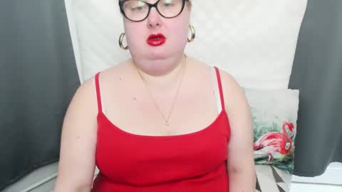 Snapshot of bonnieshining chatting on 03.09.25 Bonnie online show from 03.09.25