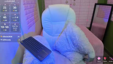 Snapshot of bonnieshyy chatting on 02.07.25 Bonnie online show from 02.07.25