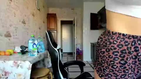 Bonny Kimberly online show from 02.28.25