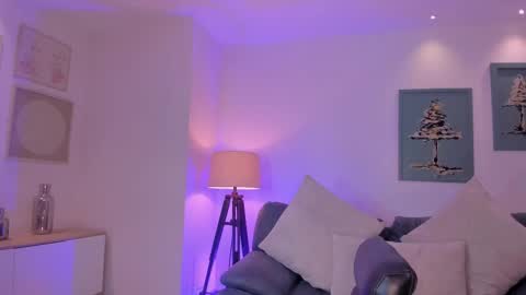 Snapshot of bonnyrosex chatting on 09.17.25 Bonny online show from 09.17.25