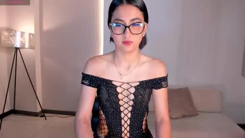 Snapshot of bonnyrosex chatting on 09.20.25 Bonny online show from 09.20.25