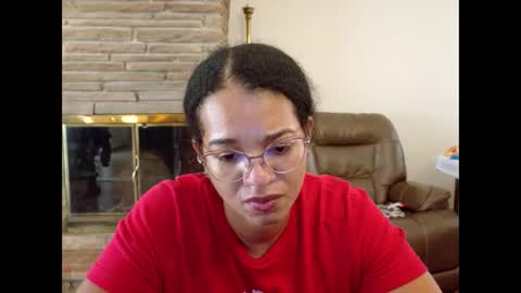 Queen Bon Vivantt online show from 11.19.25