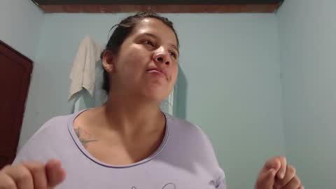 Luciana independent model online show from 11.23.25