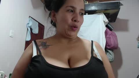 Luciana independent model online show from 04.14.26