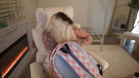 Snapshot of boobznbeer chatting on 02.09.25 Miley online show from 02.09.25