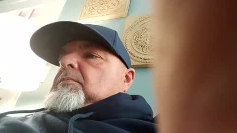 Snapshot of boolika chatting on 12.26.24 Boolika online show from 12.26.24