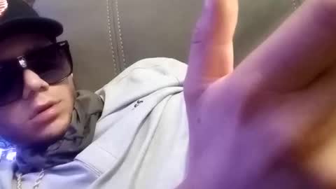 SHY BOY online show from 11.11.25