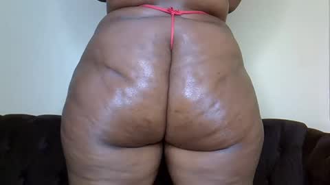 Snapshot of bootieshakess chatting on 01.07.25 bootieshakess online show from 01.07.25