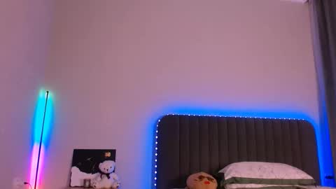 Mona online show from 03.08.26