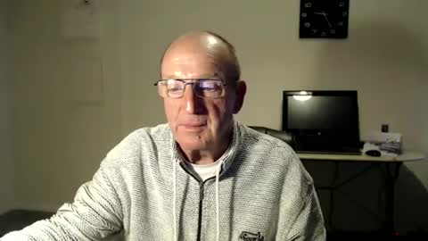 Snapshot of boppy21 chatting on 12.11.24 Boppy21 online show from 12.11.24