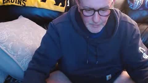 bostonguy1969 online show from 04.04.26