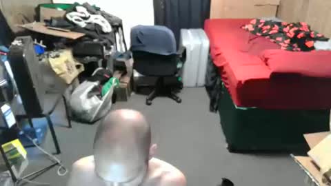 Snapshot of boundpanda chatting on 10.01.25 Bound Panda online show from 10.01.25