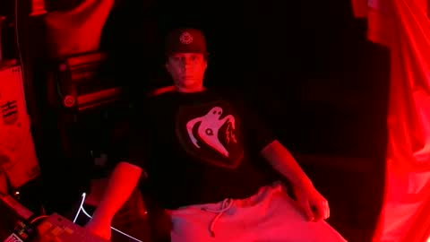 Bowerboi1217 online show from 11.20.25