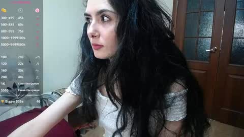 Helen  online show from 04.15.26