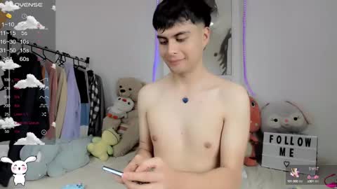 Snapshot of boy_andy__ chatting on 02.16.25 Aaron online show from 02.16.25