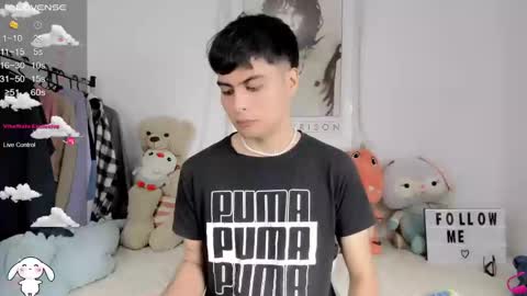 Snapshot of boy_andy__ chatting on 02.21.25 Aaron online show from 02.21.25