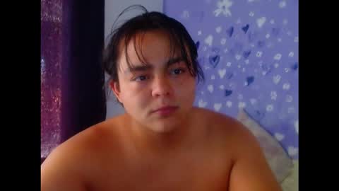 Snapshot of boy_king18 chatting on 10.05.25 boy_king18 online show from 10.05.25