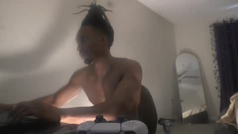 Snapshot of boy_kino chatting on 02.12.26 Pixel Pleasures online show from 02.12.26