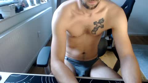 Snapshot of boy_t0y89 chatting on 06.19.26 boy_t0y89 online show from 06.19.26