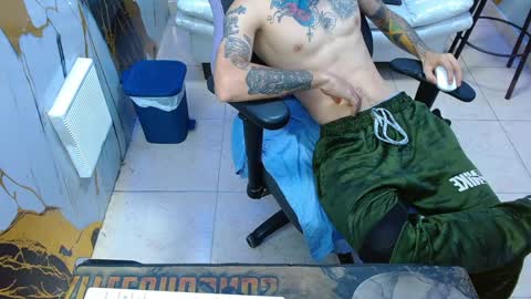boy_tatto77 online show from 05.15.26