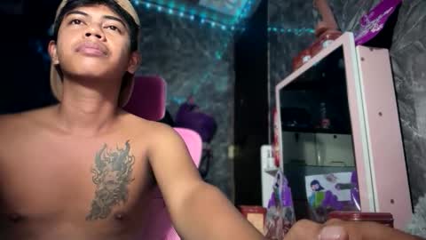 boyax16 online show from 11.20.25