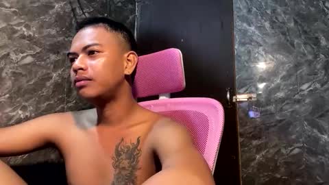 boyax16 online show from 11.26.25